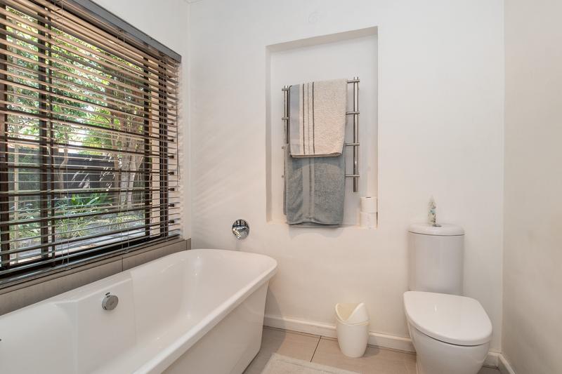 To Let 3 Bedroom Property for Rent in Constantia Western Cape